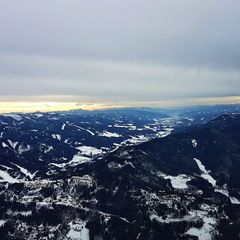 Verortung via Georeferenzierung der Kamera: Aufgenommen in der Nähe von Gemeinde Schottwien, Österreich in 0 Meter